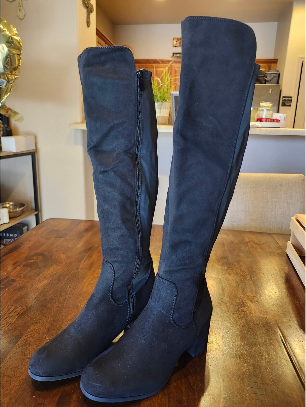 Black Knee-High Block Heel Boots with Side Zipper